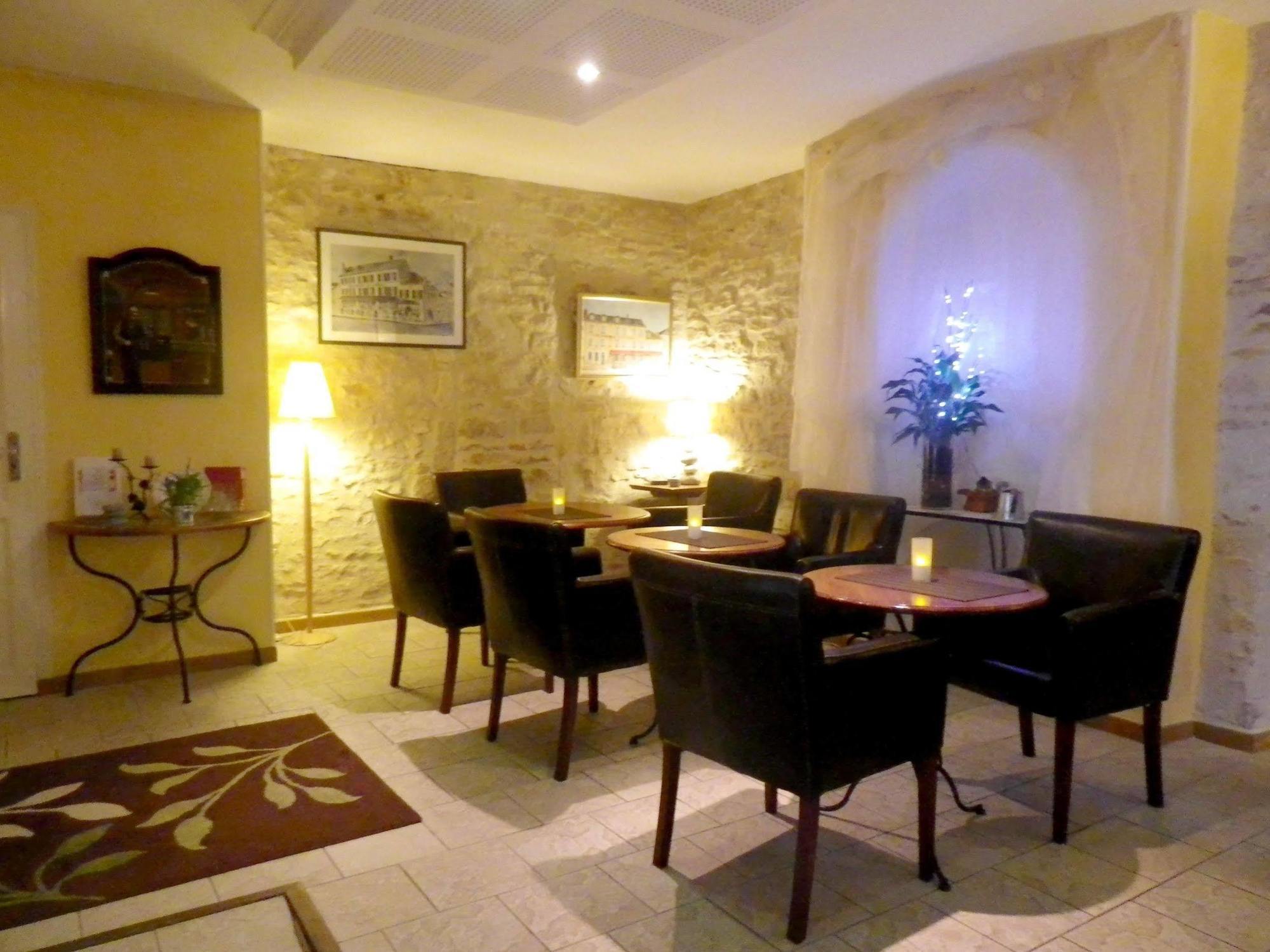 Hostellerie De La Poste Clamecy  Exteriör bild